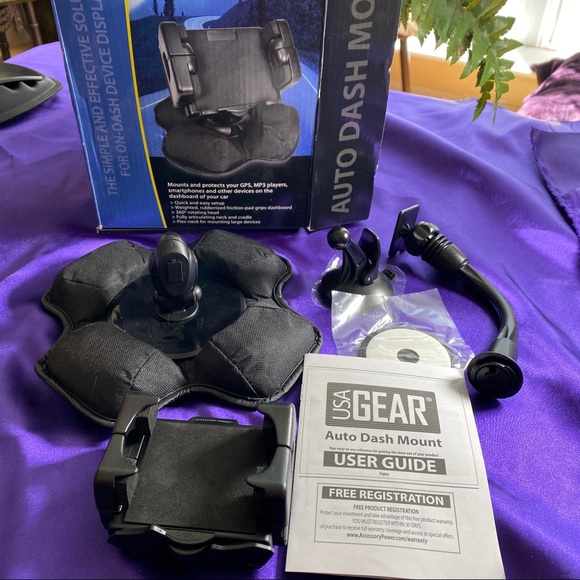 📌Accessory Power AutoDASHMOUNT USA GEAR Cell Phone Mount - Picture 2 of 12
